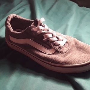 Van's- Gray